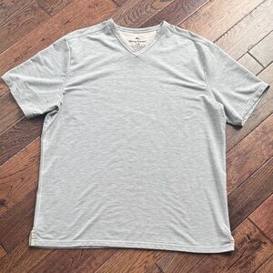 Tommy Bahama Light Gray V-Neck Men's Tee